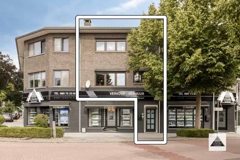 Bel-etage woning te Lanklaar met terras en garage