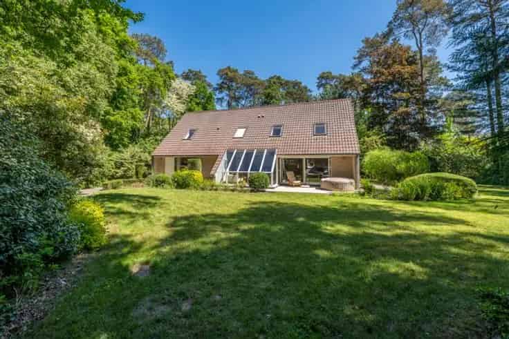 Ruime Villa Te Koop 5 Slaapkamers Tuin Bos Privacy EPC C