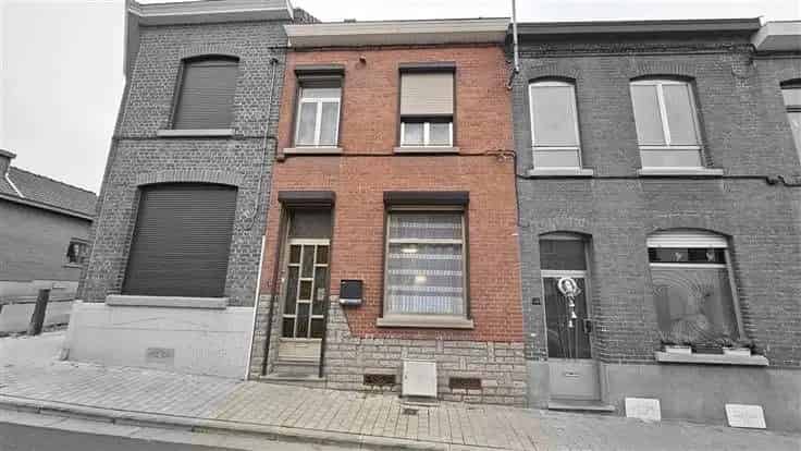 Huis te Koop Te renoveren 2 slaapkamers