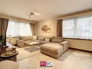 Appartement te huur Sint-Agatha-Berchem 2 slaapkamers Garage