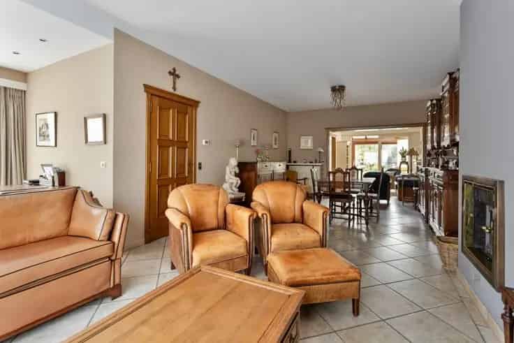Huis Te Koop Boechout: Gezinwoning met Tuin en Garage