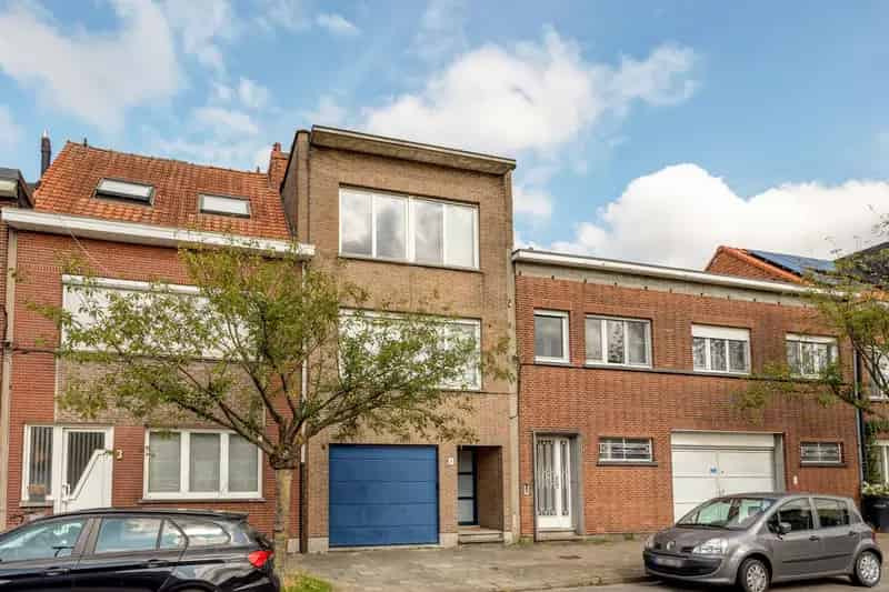 Huis te koop Wilrijk - Instapklare woning met 3 slaapkamers en garage