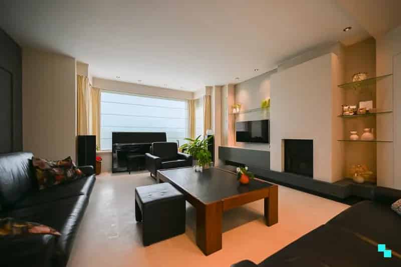 Landelijk gelegen woning met loods te Lendelede