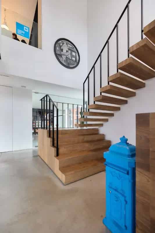 Recent Kantoorgebouw te Koop Roeselare