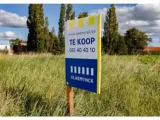 Bouwgrond Meulebeke 689m² - Open Bebouwing