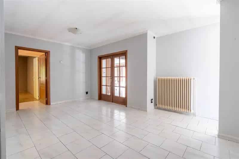 Huis te koop: Handelsruimte 90m², Appartement 102m², Woning 209m²