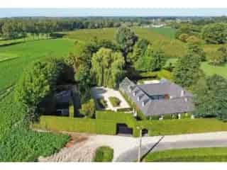 Villa te koop Hasselt - Gerenoveerde Vierkantshoeve met Zwembad