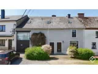 Huis te koop Chiny - Landelijke woning met 2 units en tuin