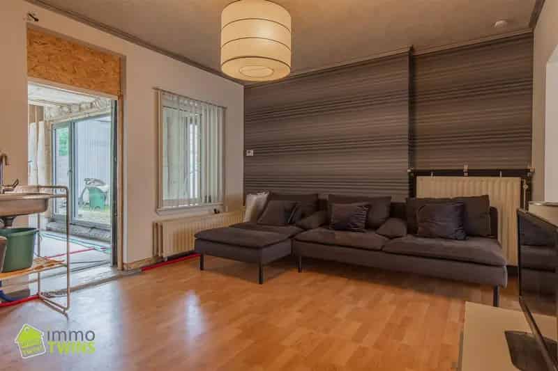Huis te huur Sint-Gillis-bij-Dendermonde: Grote tuin en renovatiemogelijkheden