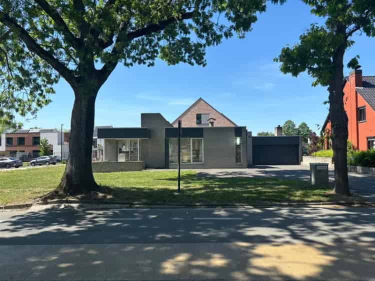 Ruime Bungalow 2 Slaapkamers Grote Tuin