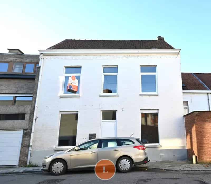 Ruime woning vlakbij centrum Menen