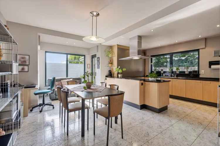 Ruime villa 5 slaapkamers tuin garage Zottegem