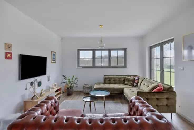 Villa te koop: 4 slaapkamers, 2 badkamers, Brussel