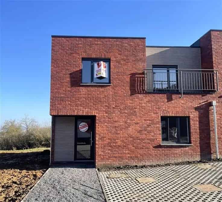 Huis Te Koop Nabij Namen - 3 slaapkamers - Instapklaar