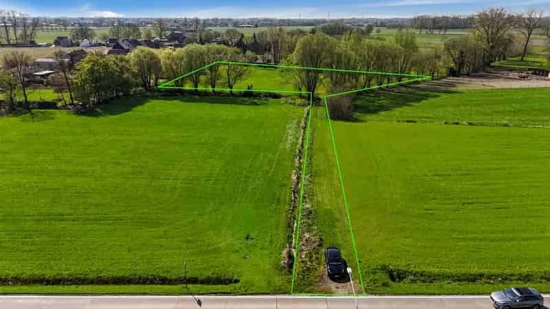 Landelijke Landbouwgrond te Hutveld 9807m²