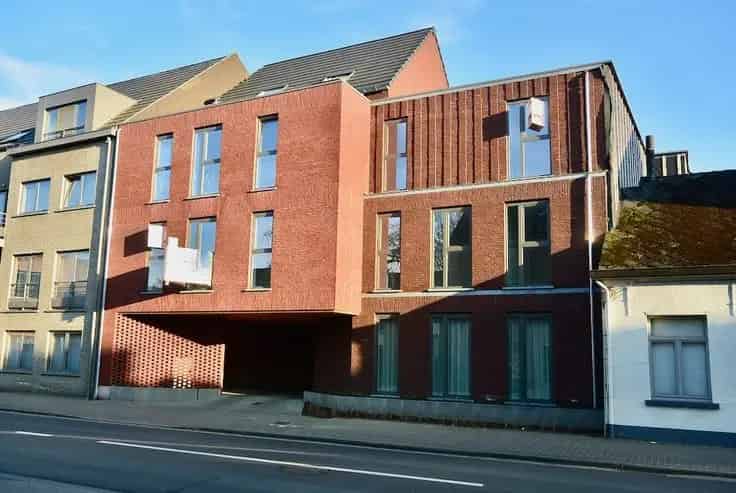 Appartement te Koop - 2 Slaapkamers - Terras - Gemeenschappelijke Tuin