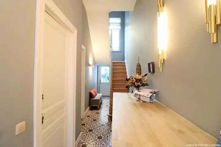 Elsene: Gerenoveerd huis 3 slaapkamers 180m²