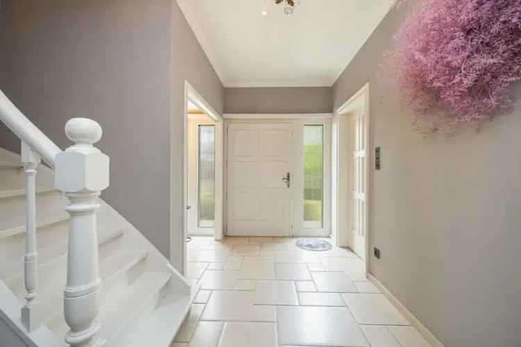 Instapklare woning met polyvalente ruimte en tuin