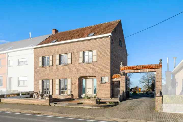 Huis te koop in Horebeke met prachtig uitzicht en eigen oprit