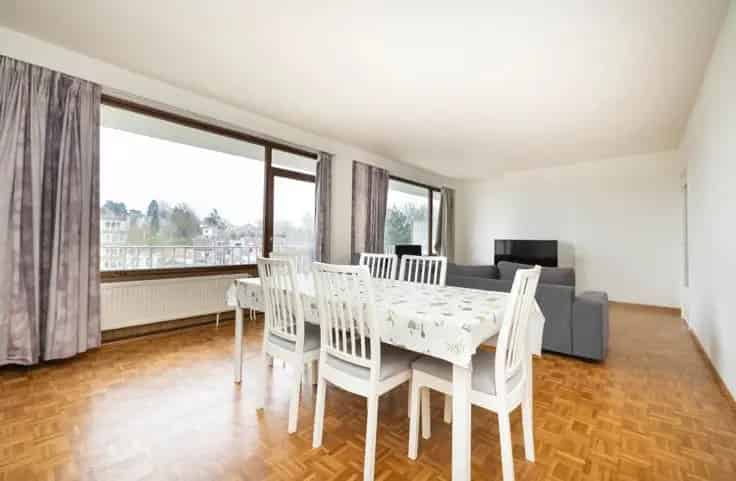Appartement 3 slaapkamers te Uktel Garage Terras