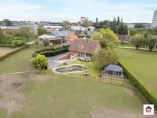 Villa te koop 4 slaapkamers Oostrozebeke