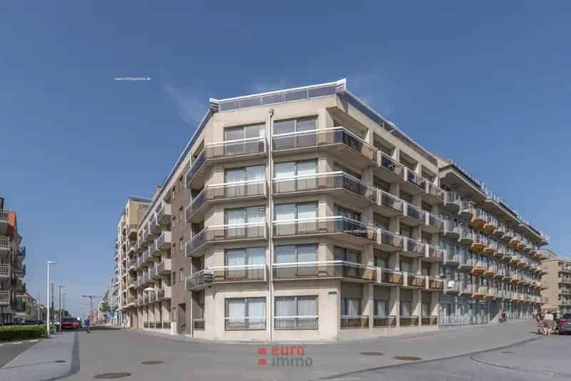Garage te Koop Nieuwpoort Bad Ruime Bergruimte