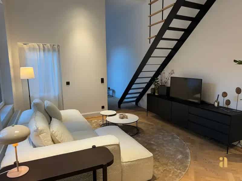 Appartement te Koop Gent: Ruimte en Rust in een Statig Herenhuis