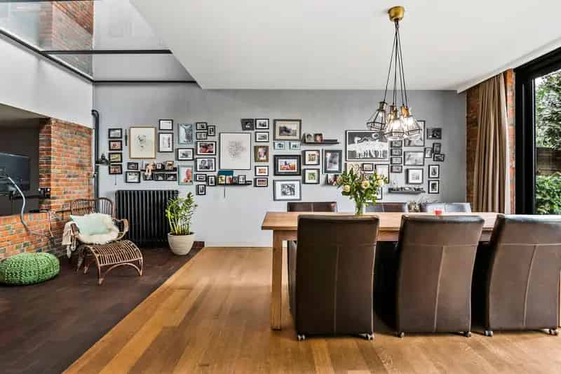 Woning met 2 appartementen geschikt voor praktijk kangoeroewonen of co-housing