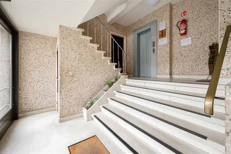 Appartement te koop Sint Niklaas 3 slaapkamers garage