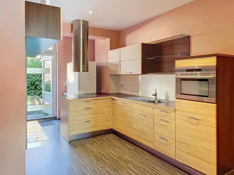 Ruim Appartement te Koop in Lier met Garage en Tuin