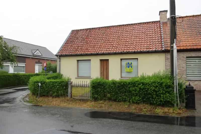 Huis te koop: Rustig gelegen woning met tuin en parkeerplaatsen