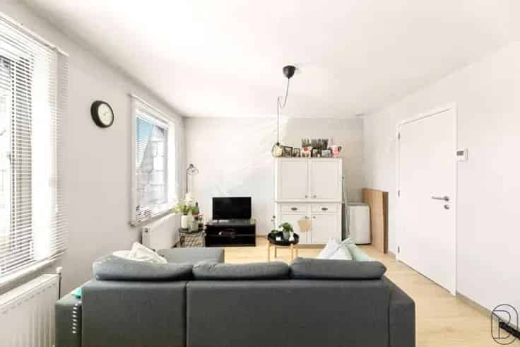 Appartement Te Koop 1 Slaapkamer Volledig Gerenoveerd