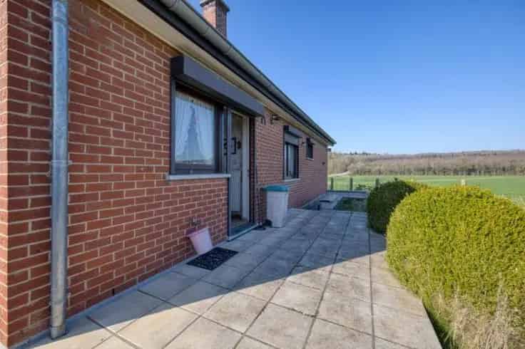 Huis Te Koop Saint-Gerard: Ruime woning te renoveren