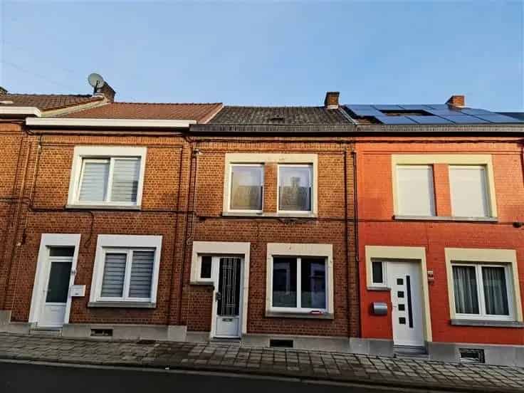 Huis Te Koop Arbeiderswoning te renoveren