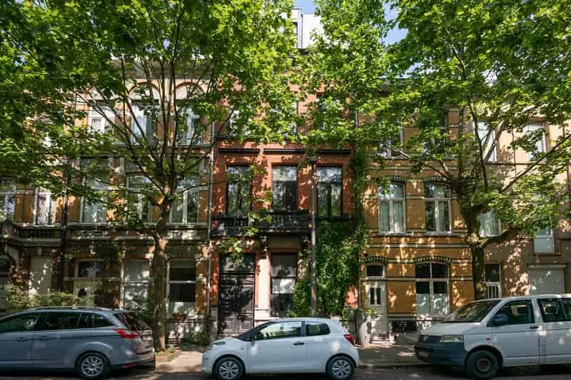 Gelijkvloers appartement met authentieke charme te koop