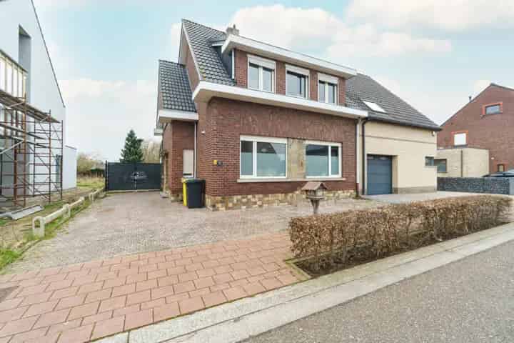 Ruime HOB 5 slaapkamers Perk Grote Tuin