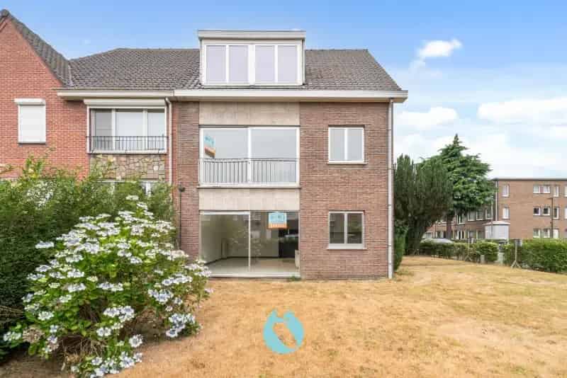 Opbrengsteigendom Wondelgem: 2 Appartementen 2 Garages