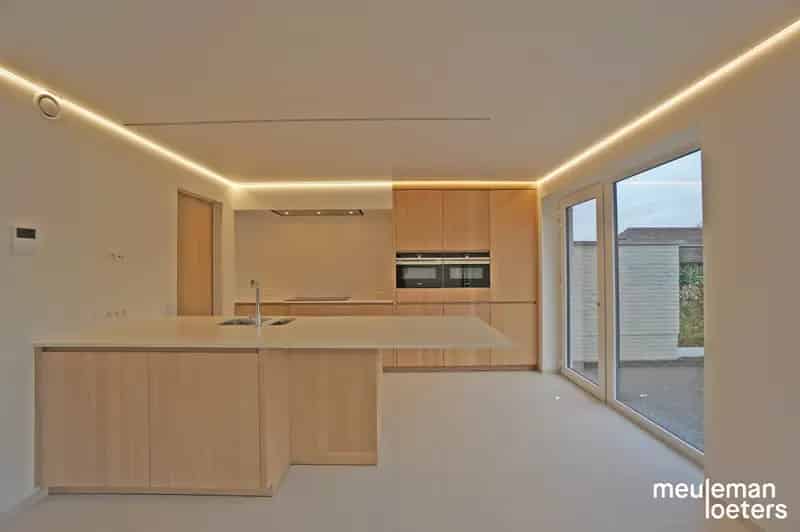 Huis te koop Ardooie: Ruime woning met domotica en 4 slaapkamers