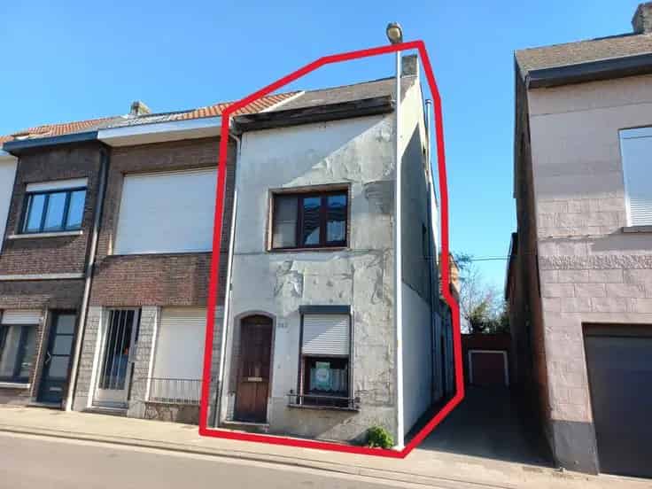 Huis te Koop in Boom: Compacte woning met 2 slaapkamers