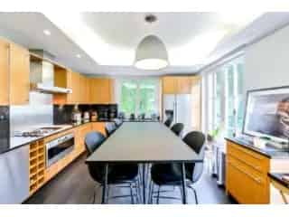 Huis te huur Ukkel 8 slaapkamers grote tuin