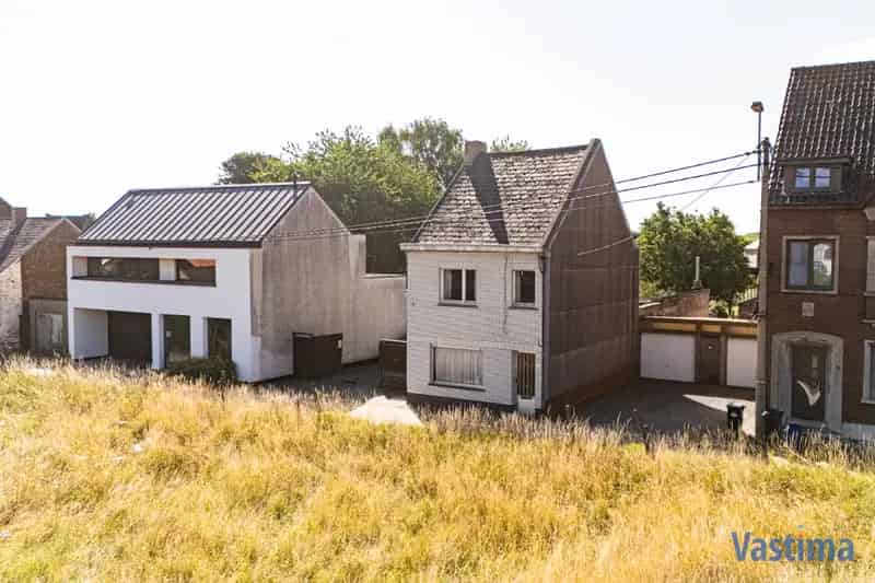 Huis te koop Erembodegem: Renovatieproject met grote tuin