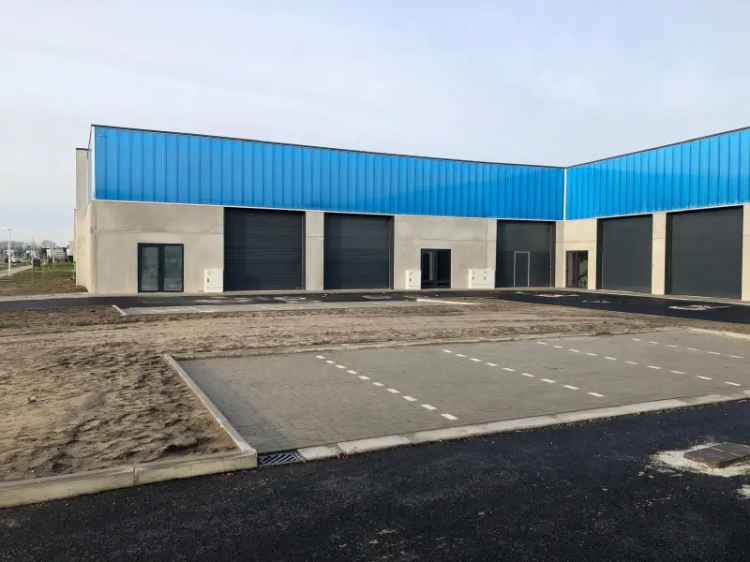 Magazijn huren in Evergem met uitstekende locatie bij industriepark