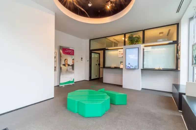 Handelspand Kantoorpand Appartement 197m² Airco 5 Parkplaatsen