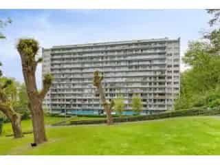 Appartement te koop Zellik - Instapklaar appartement met 1 slaapkamer en terras