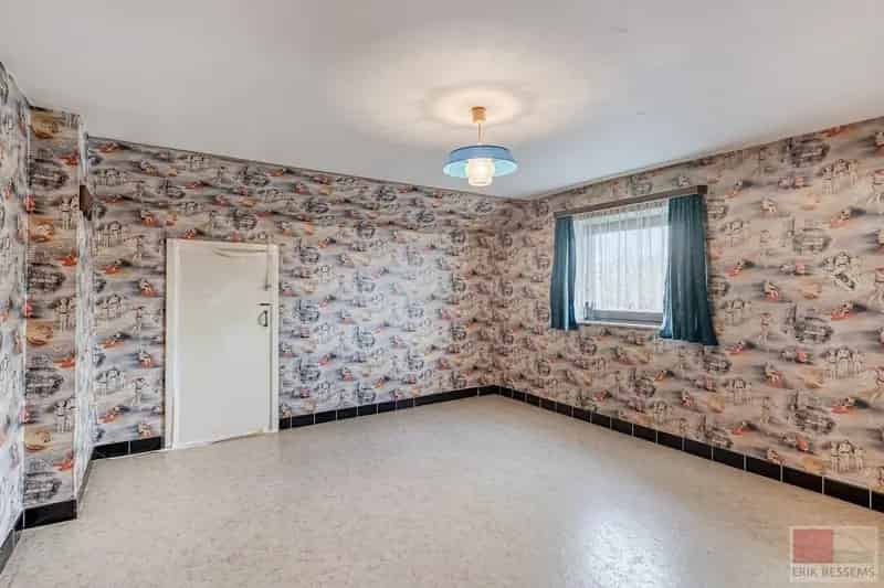 Te renoveren split-level woning 141m² op 641m² perceel