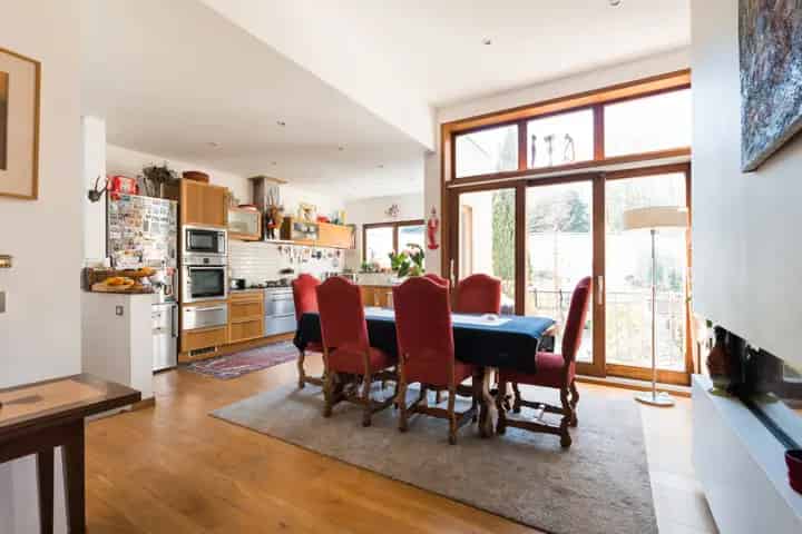 Herenhuis te koop Saint-Gilles 450m² 6 slaapkamers tuin