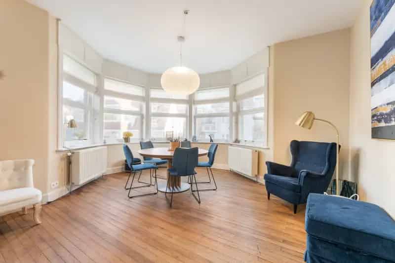 Huis te huur Dumontwijk: 6 slaapkamers, 3 badkamers, strand nabij