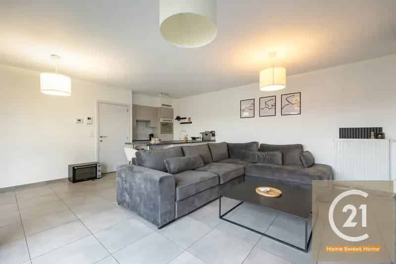 Modern 2 Slaapkamer Appartement te Koop in Machelen