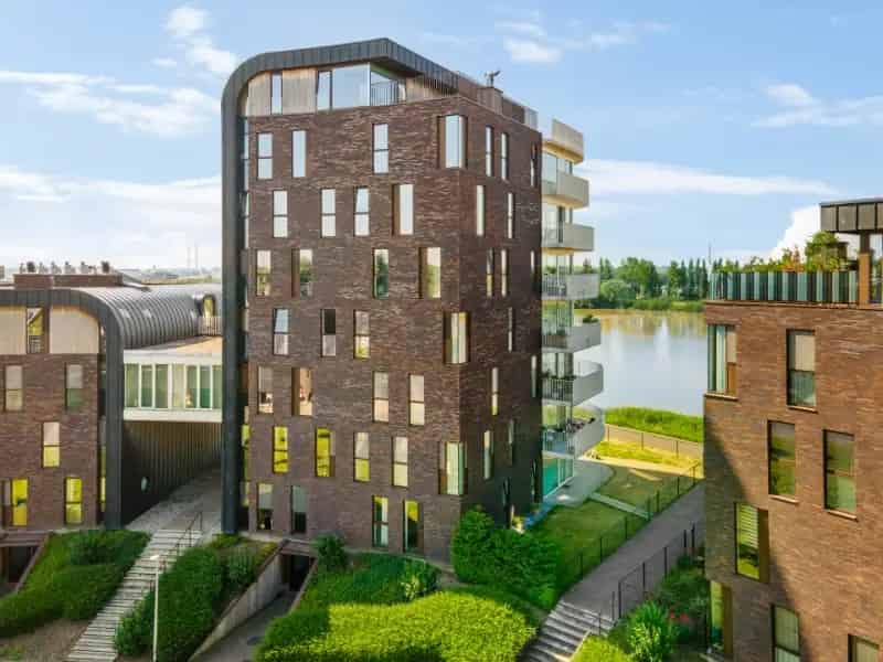 Appartement te huur 2 slaapkamers terras 30m2 autostaanplaats