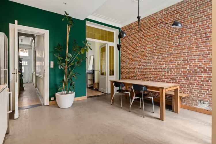 Art-Nouveau Huis te Koop 6 slaapkamers 3 badkamers